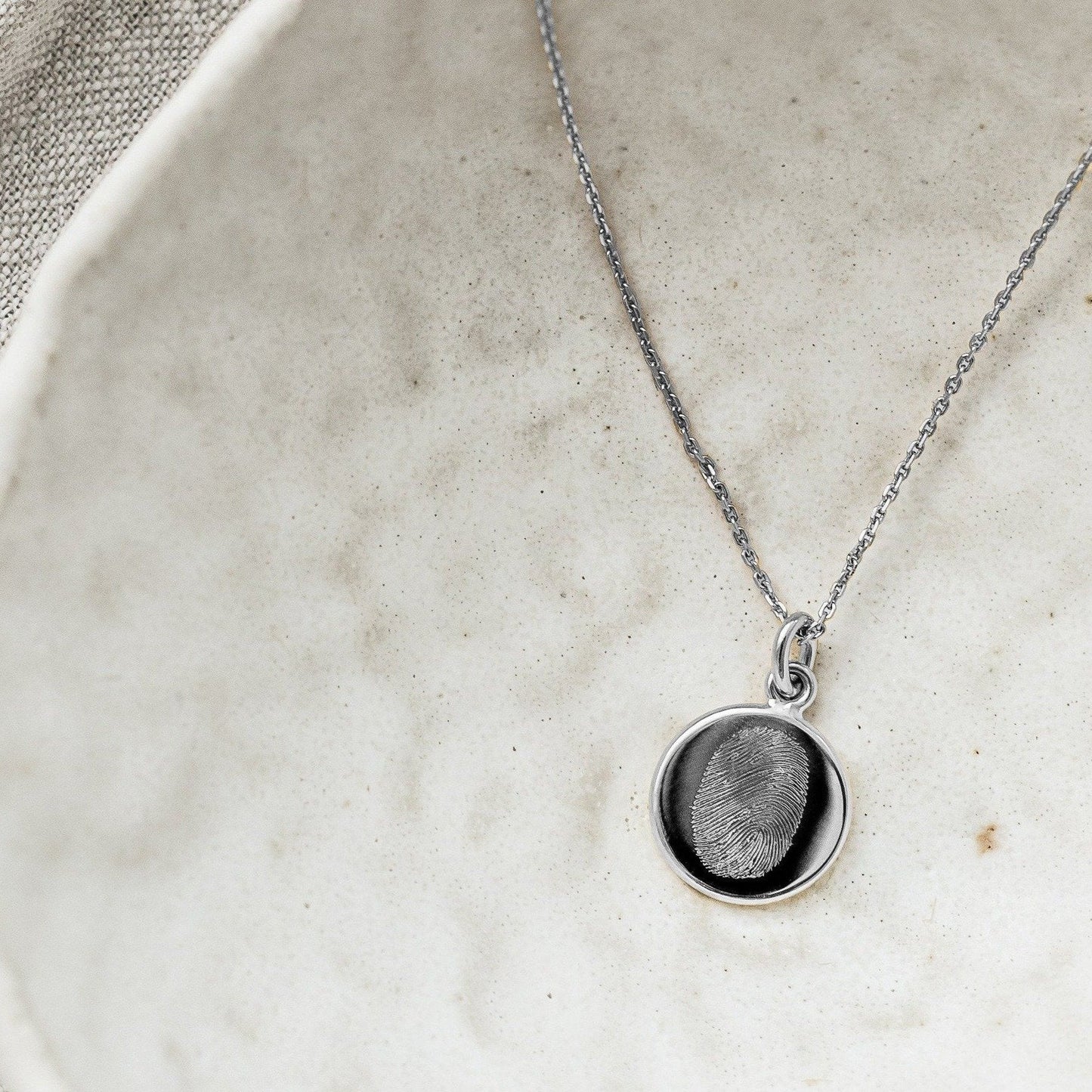 The Classic Fingerprint Necklace | Diamond Chain